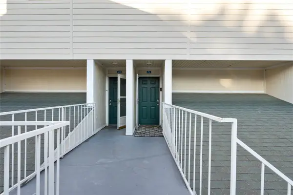 1818 S Lakeshore Blvd #27, Austin, TX 78741