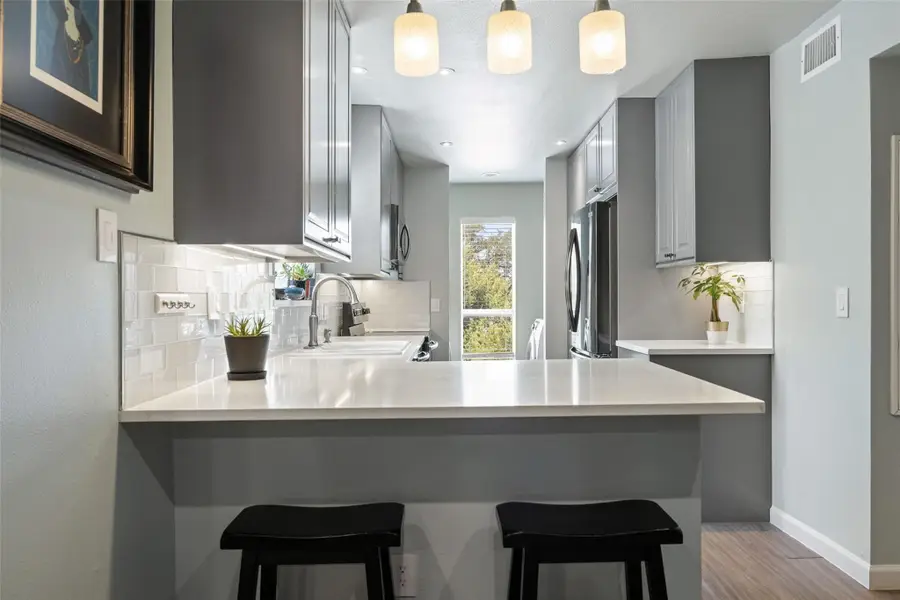 2450 Wickersham Ln #302, Austin, TX 78741 - #3