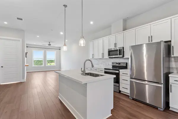 4507 E Martin Luther King Jr Blvd #133, Austin, TX 78721