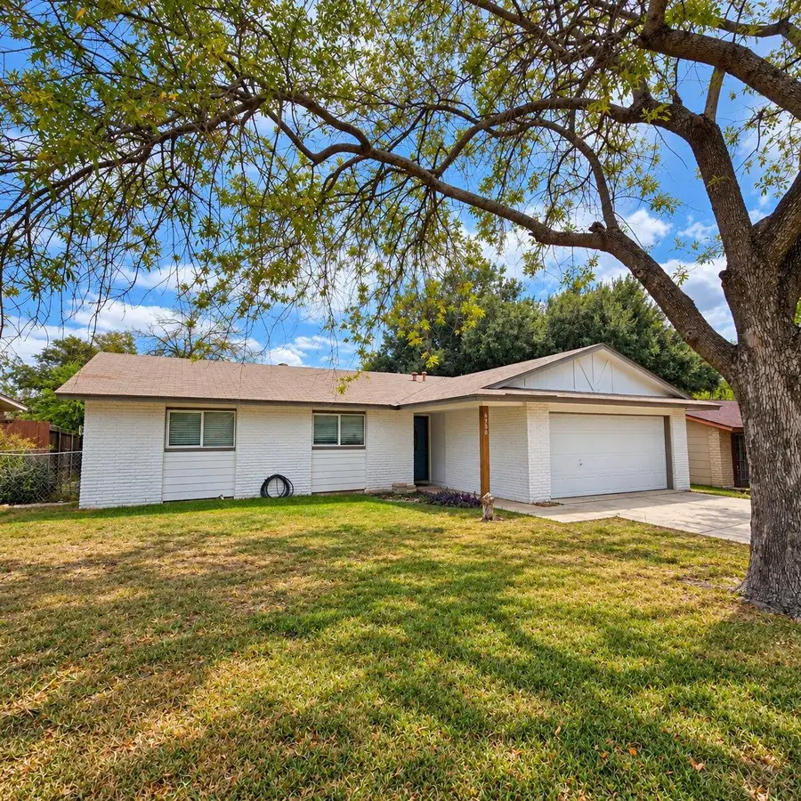 6730 Spring Manor St, San Antonio, TX 78249 - #2