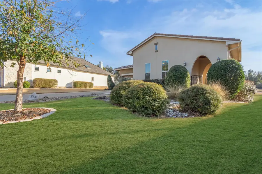 216 Cimarron Hills Trl E, Georgetown, TX 78628 - #2