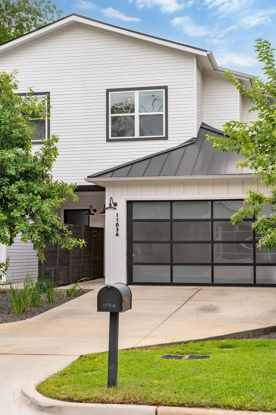 1103 Saucedo St #1, Austin, TX 78721 - #2