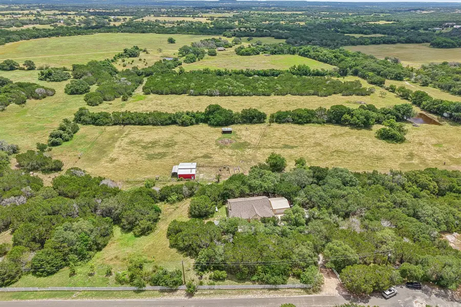 225 Shady Oaks Trl, Liberty Hill, TX 78642 - #2