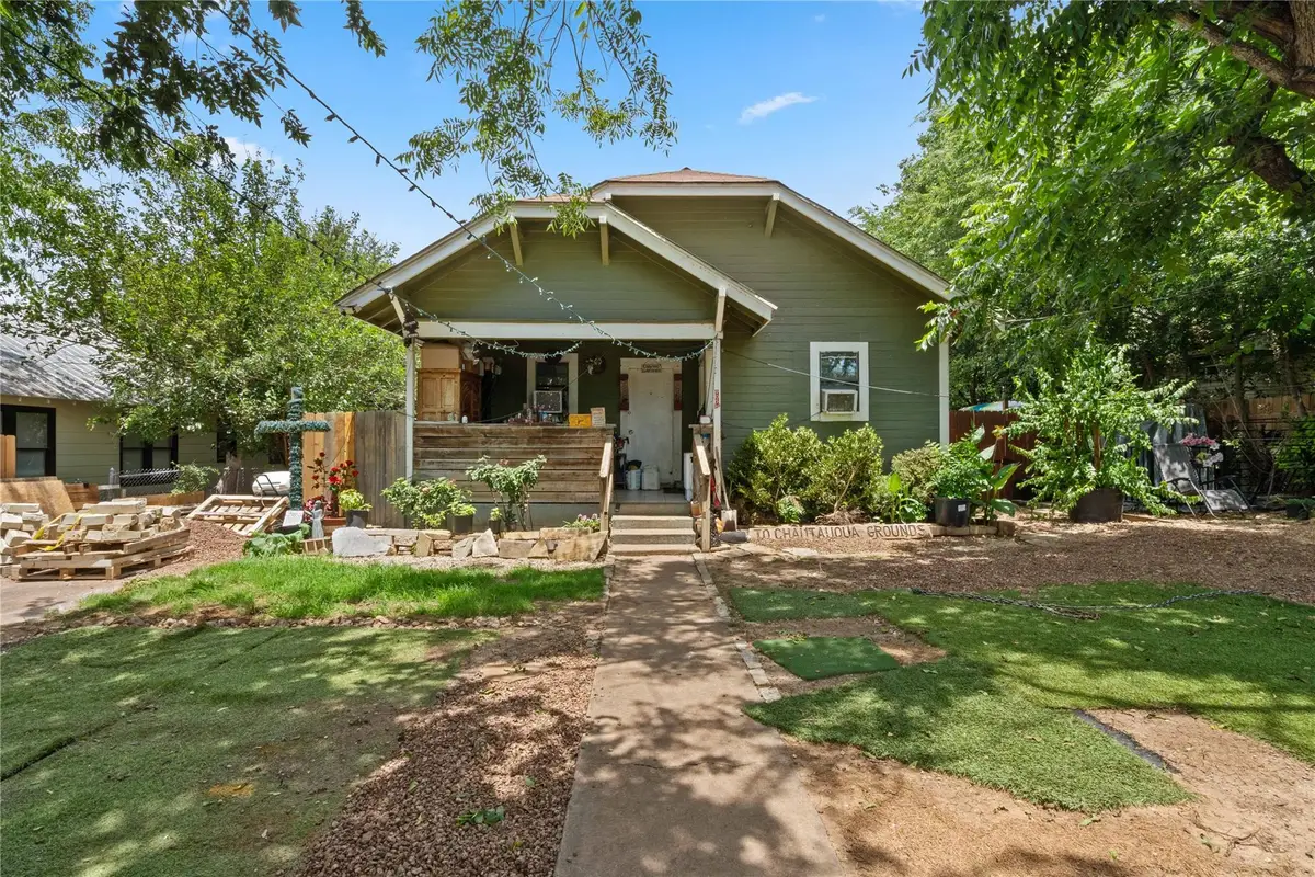 905 W 10th St, Georgetown, TX 78626 - #1