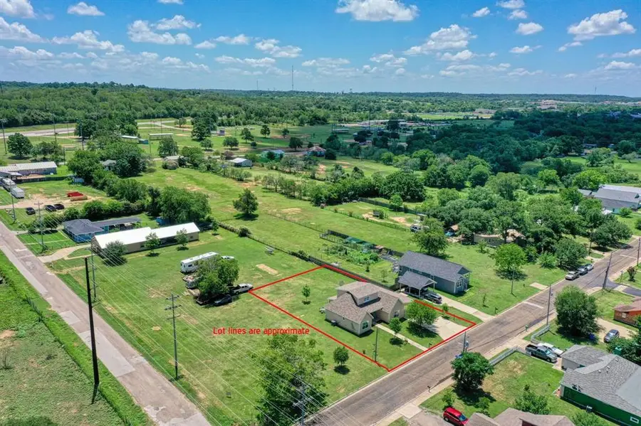 2409 Pecan St, Bastrop, TX 78602 - Image #3