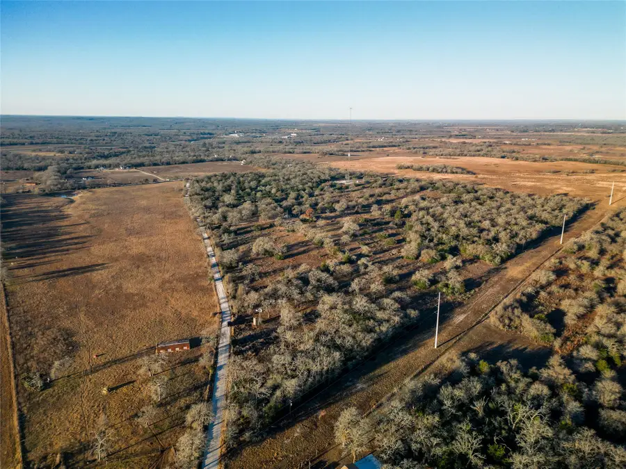 000 Sandy Pine Rd, Luling, TX 78648 - #3