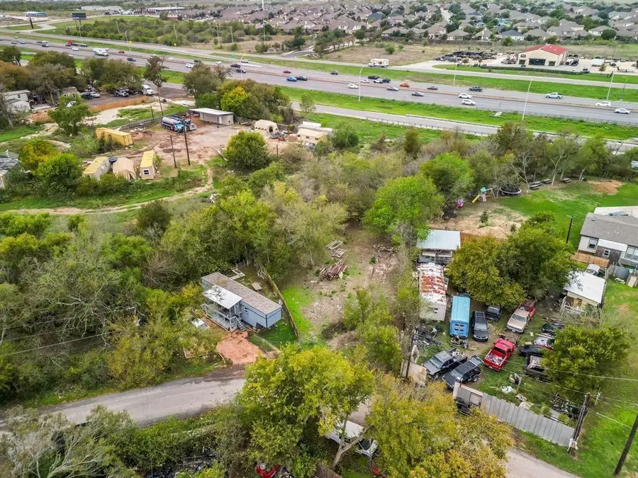 324 NW Knox Dr, Buda, TX 78610 - #2