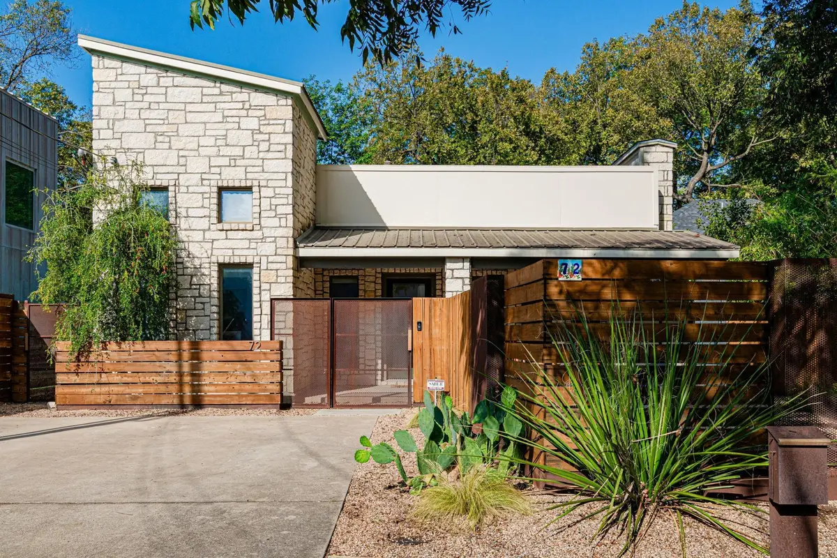 72 San Saba St, Austin, TX 78702 - #1