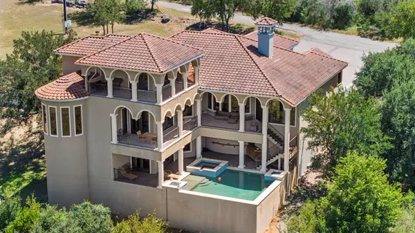 301 Circle Dr, Horseshoe Bay, TX 78657