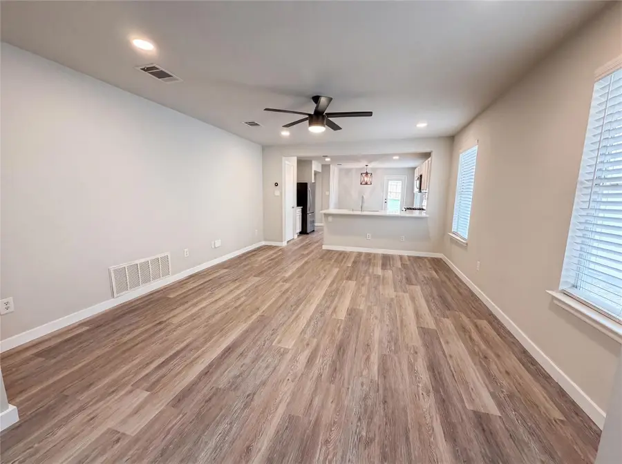 1076 Shadow Creek Blvd, Buda, TX 78610 - #3