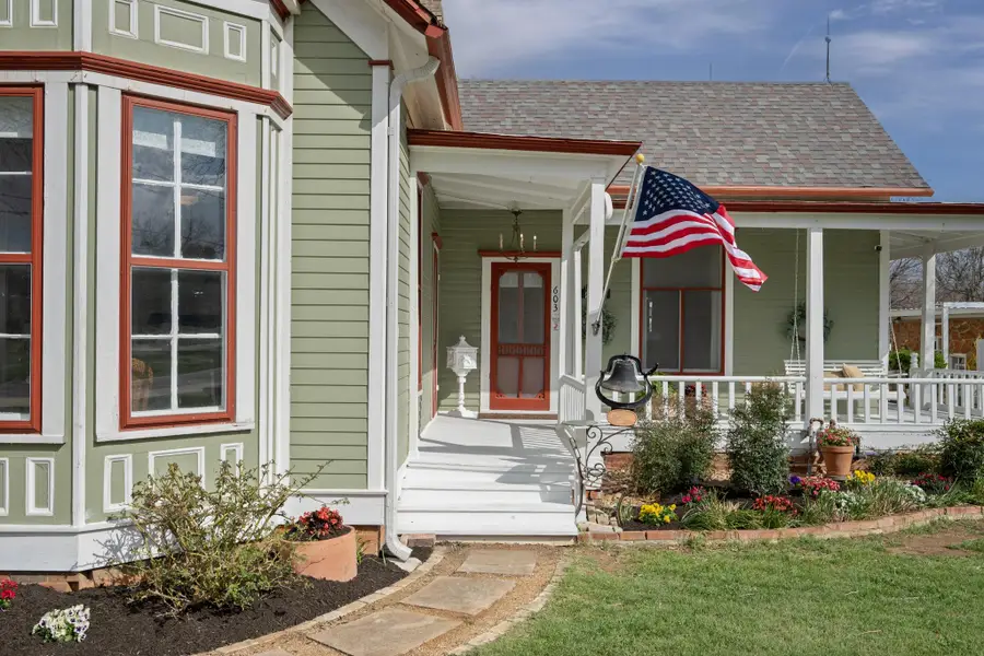 603 E 7th St, Georgetown, TX 78626 - #2