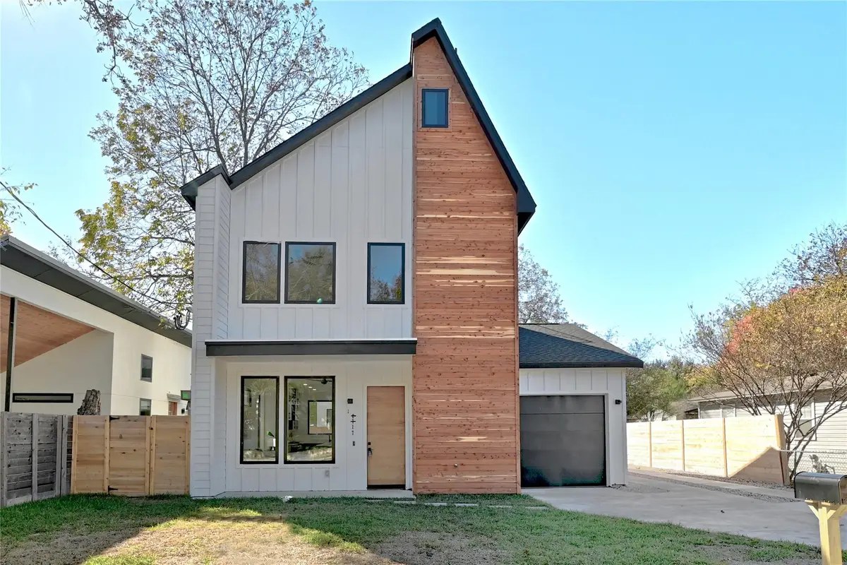 2717 Lyons Rd #1, Austin, TX 78702 - Image #1