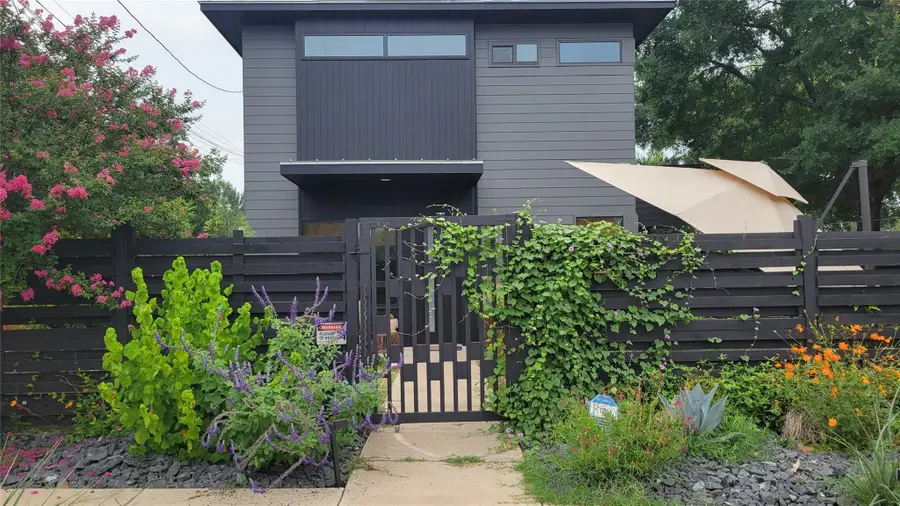 3311 Pennsylvania Ave #A, Austin, TX 78721 - #2