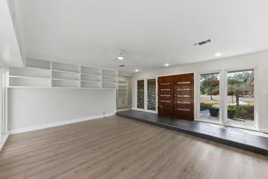 7607 Silverplume Cir, Austin, TX 78757 - Image #3