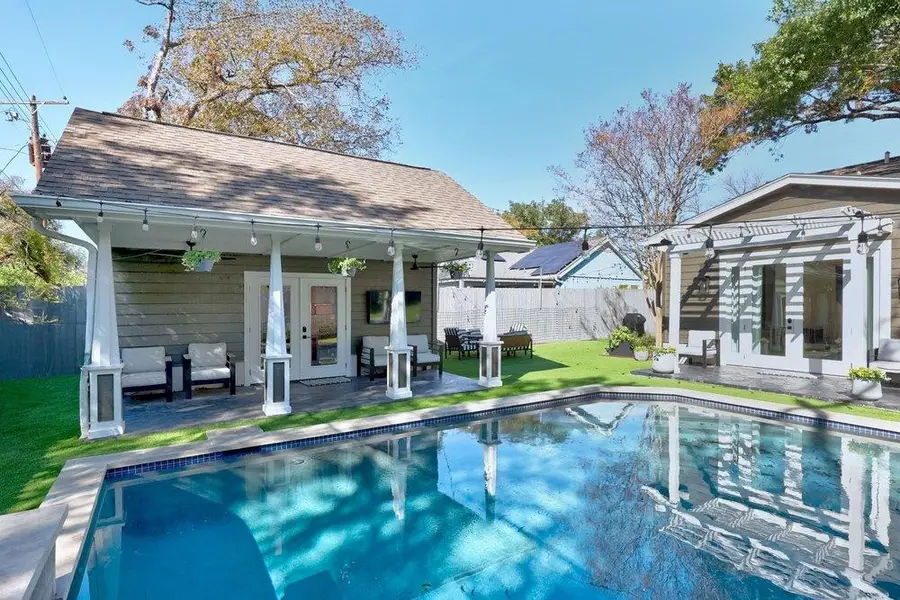 1519 W 29th St, Austin, TX 78703 - Image #2