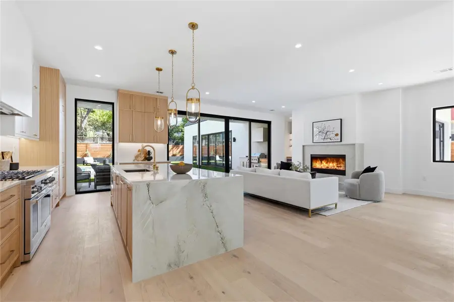 1702 W 30th St, Austin, TX 78703 - #3
