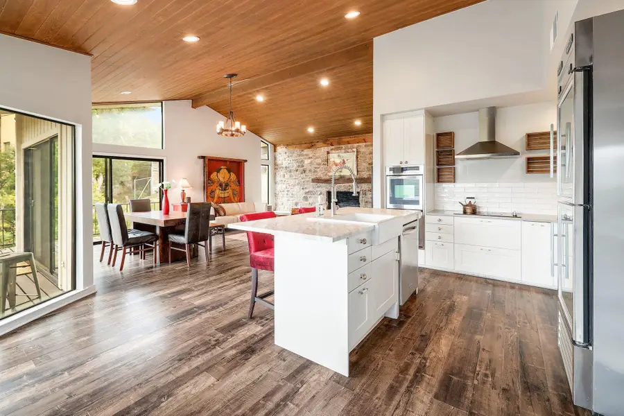 1500 Ridgecrest Dr, Austin, TX 78746 - Image #2