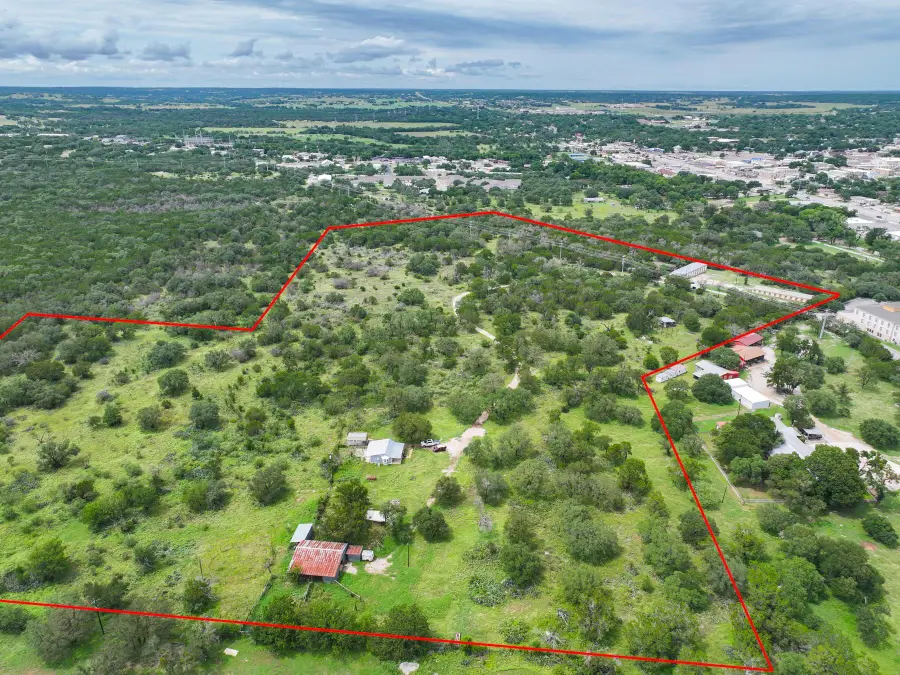 505 Holiday Dr, Burnet, TX 78611 - Image #2