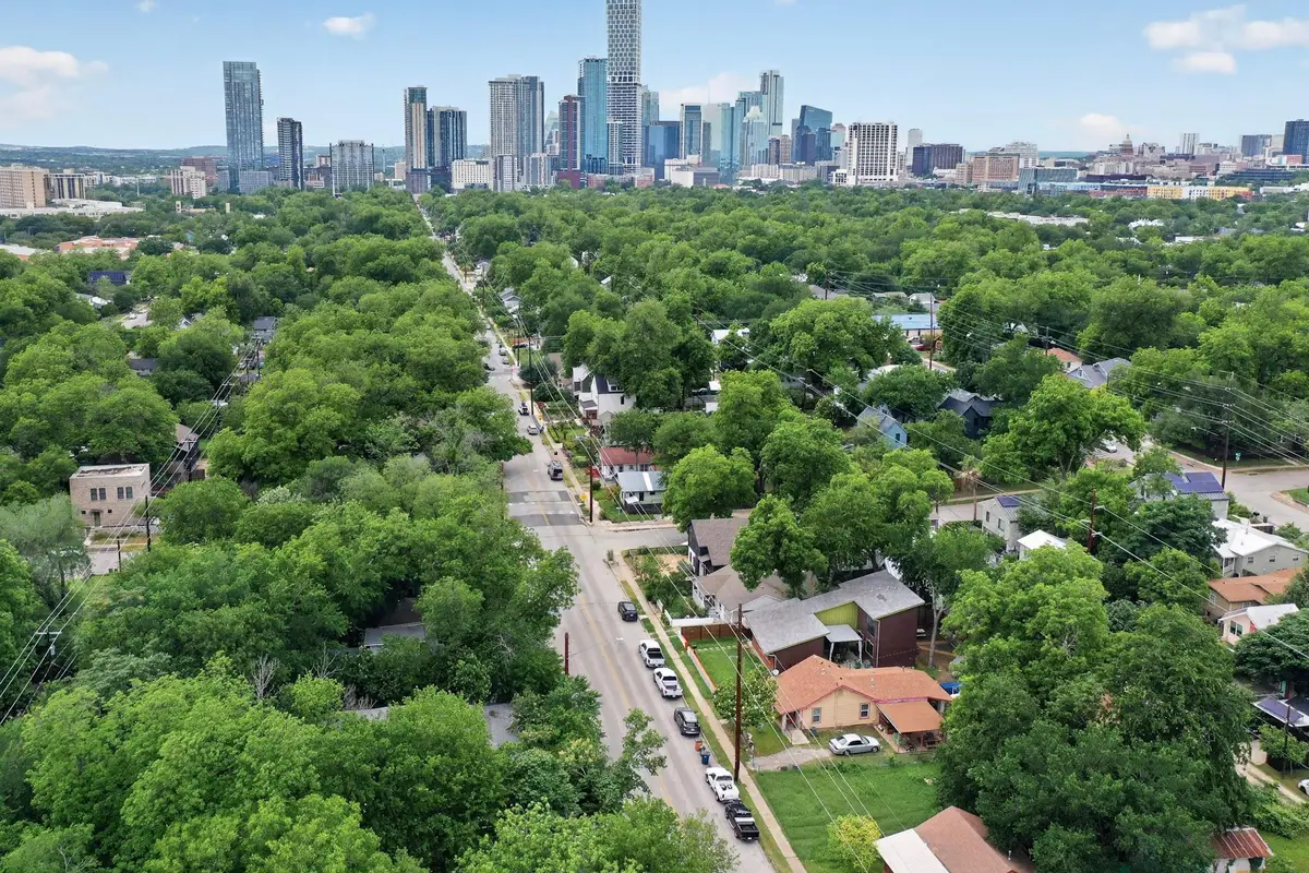 1912 Holly St, Austin, TX 78702 - #1