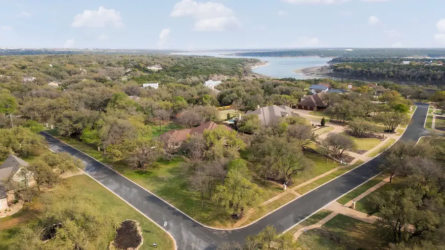 301 Goldridge Dr, Georgetown, TX 78633 - #2