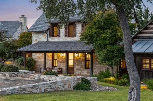 65 Riviera Cv, Fredericksburg, TX 78624