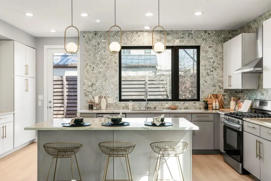 3612 Thompson St #1, Austin, TX 78702 - #2