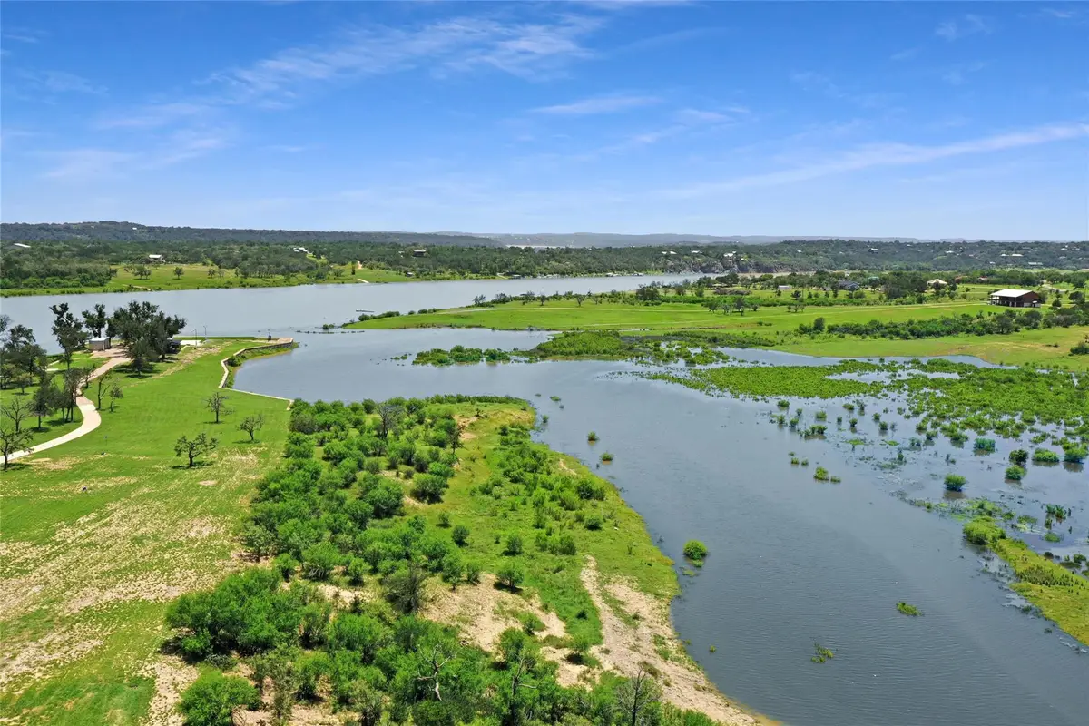 281 Chimney Cove Dr, Marble Falls, TX 78654 - #1