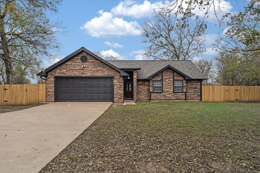 134 Laumaia Ln, Bastrop, TX 78602 - #2
