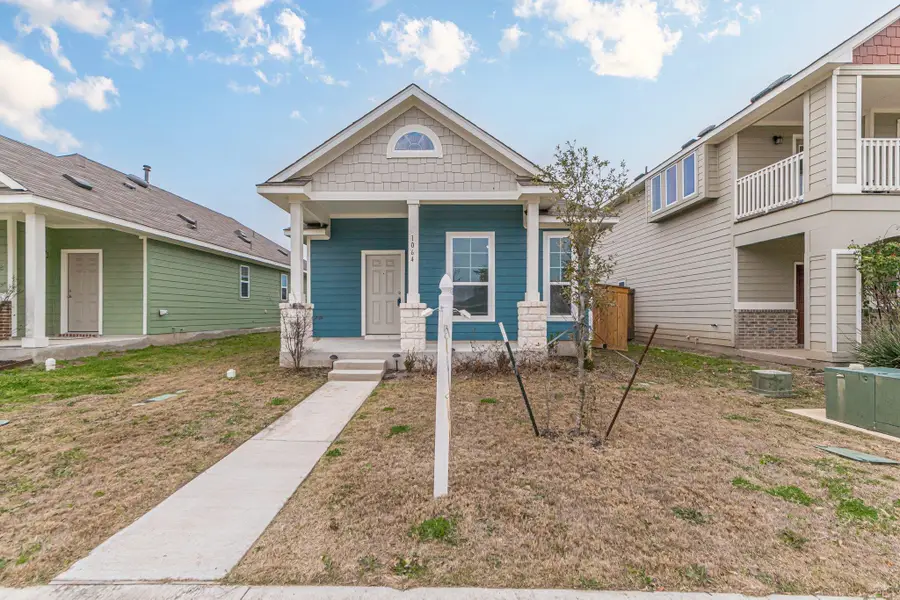 1064 Esplanade Pkwy, San Marcos, TX 78666 - #2