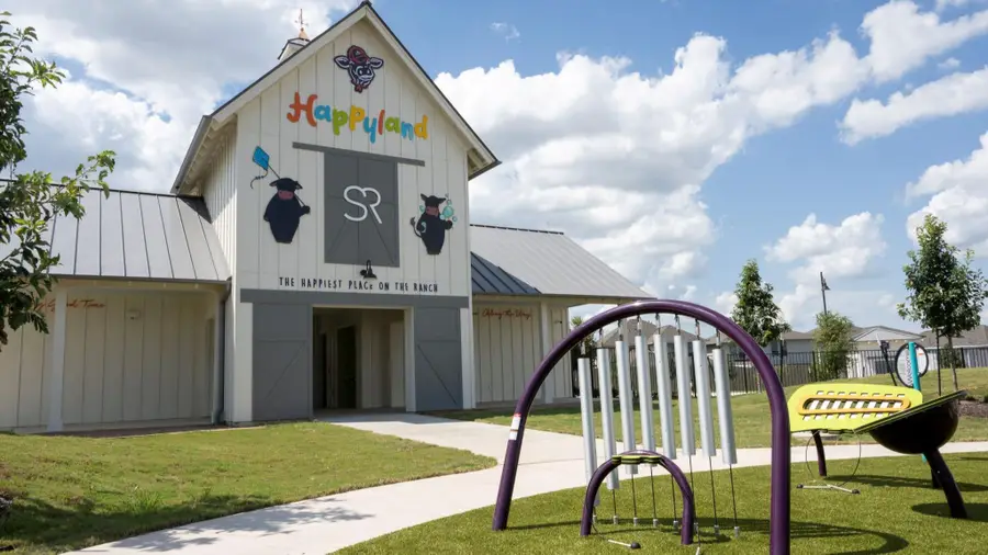 144 La Venta Loop, Liberty Hill, TX 78642 - Image #3