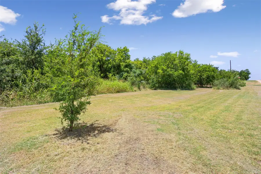 24485 E Avenue C, Buckholts, TX 76518 - #3