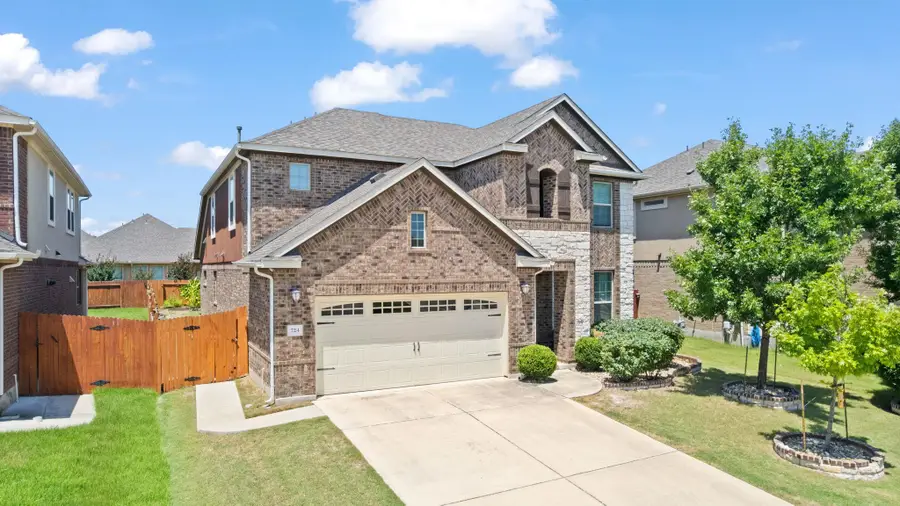 724 Pioneer Grv, Round Rock, TX 78665 - #2