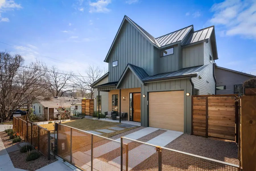 2401 E 18th St, Austin, TX 78702 - #2