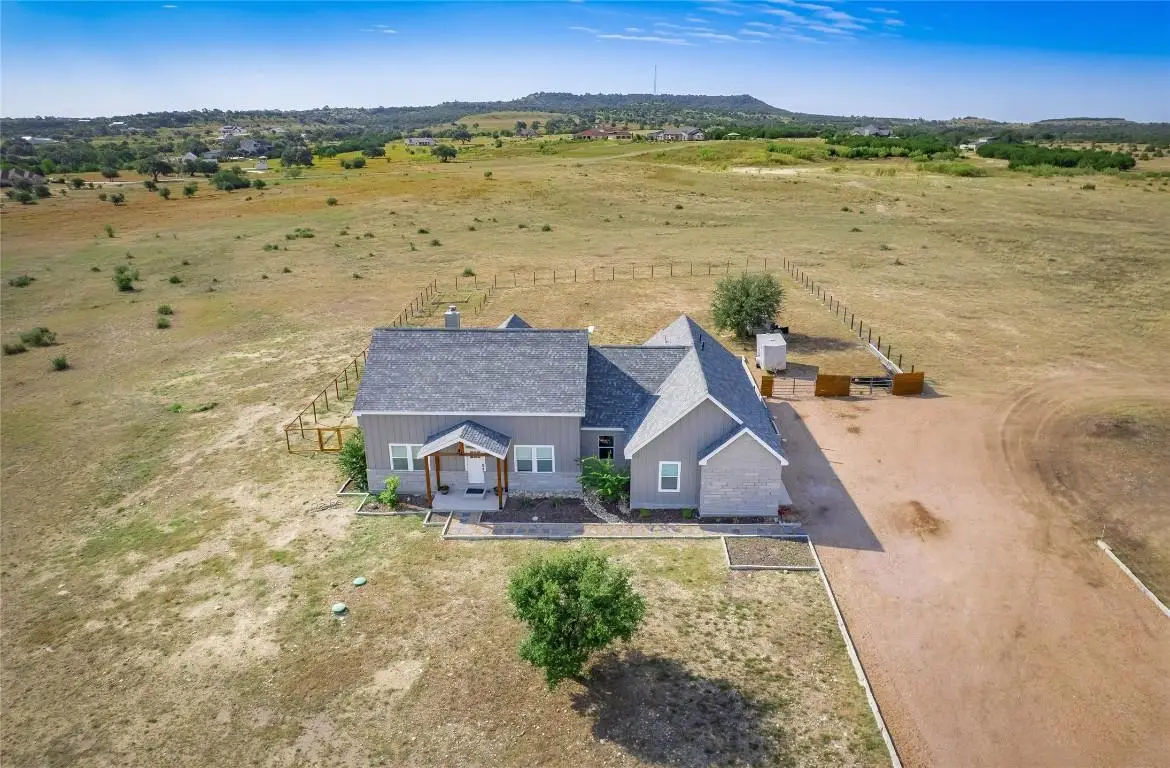 105 Mesa Grande Ct, Marble Falls, TX 78654 - #1