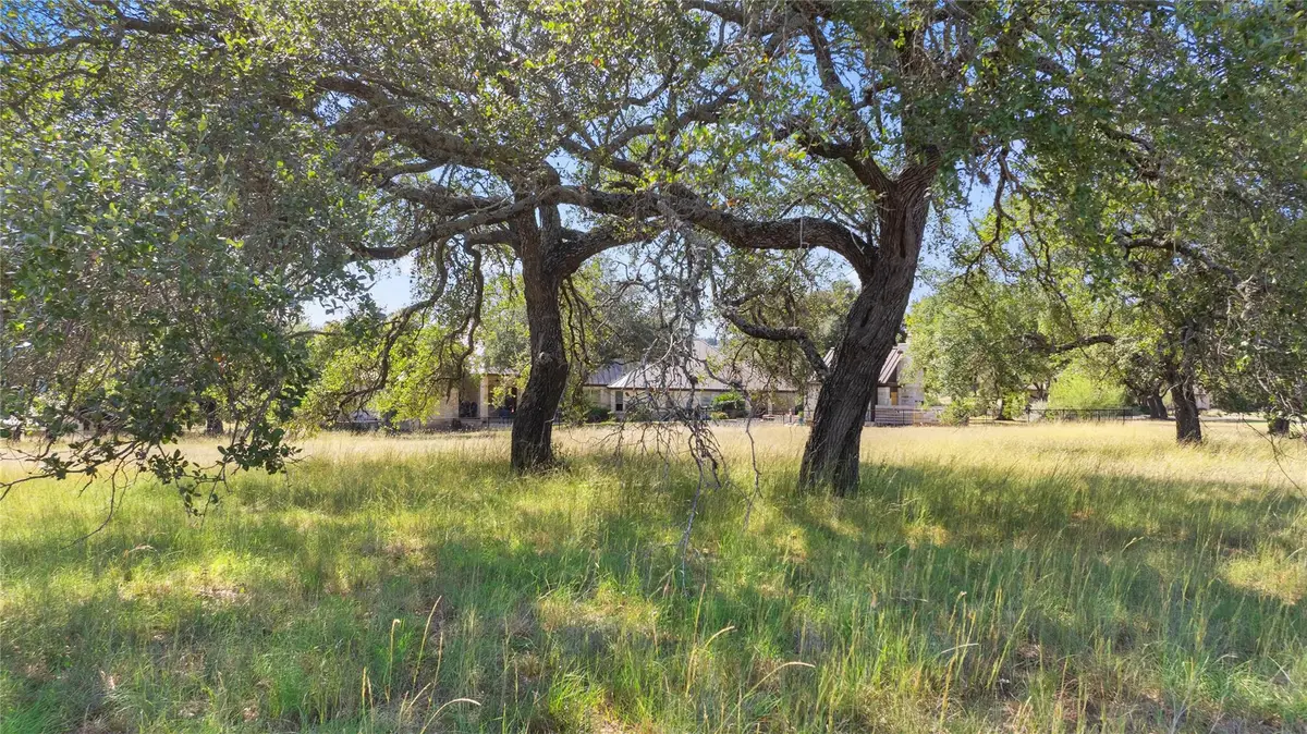 27509 Waterfall Hill Pkwy, Spicewood, TX 78669 - #1