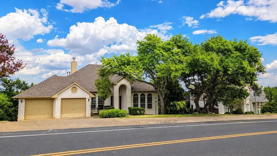 8703 Bluegrass Dr, Austin, TX 78759 - #3