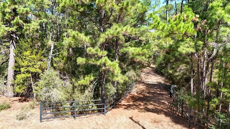 500 Pine Valley Loop, Smithville, TX 78957 - #3