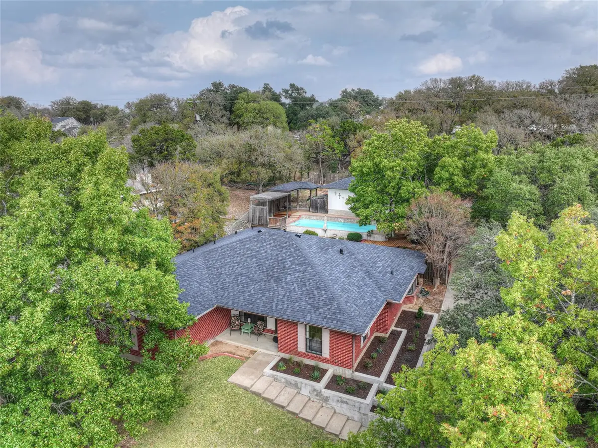 208 Quail Creek Dr, San Marcos, TX 78666 - Image #1