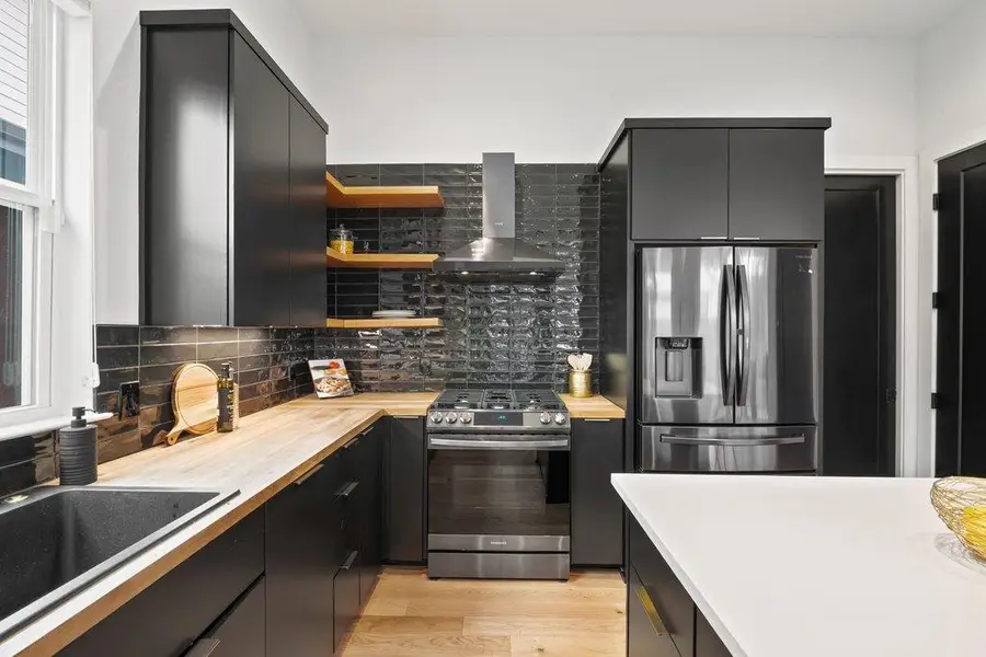 928 E 53rd 1/2 St, Austin, TX 78751 - Image #3