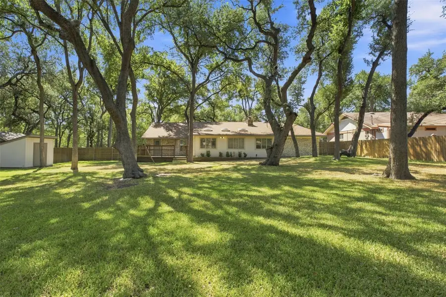 9202 Shady Oaks Dr, Austin, TX 78729 - #3