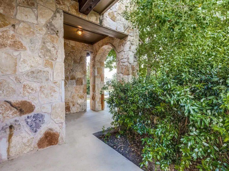 512 Eagle Brook Ln, Buda, TX 78610 - #2