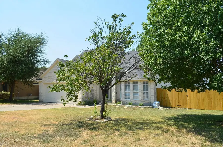 18 Azalea Dr, Georgetown, TX 78626 - #2