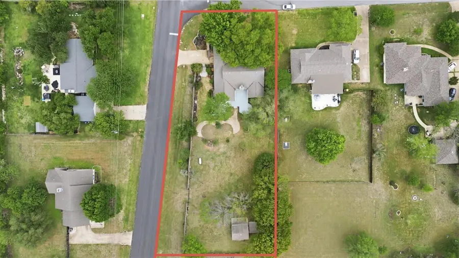 201 Towhee Dr, Buda, TX 78610 - #2