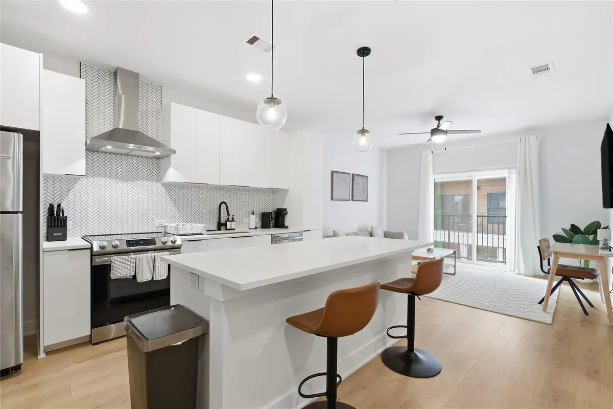 2500 Longview St #219, Austin, TX 78705 - Image #1