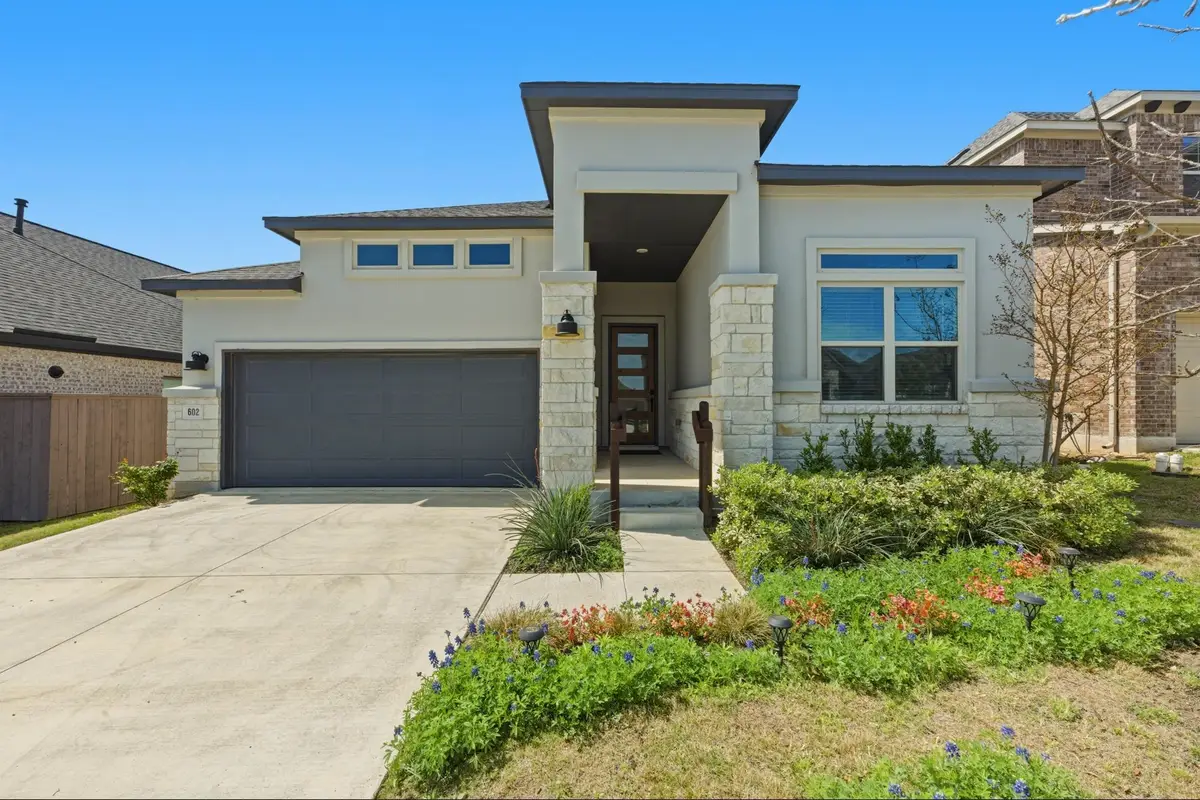 602 Jefferson Dr, Kyle, TX 78640 - #1