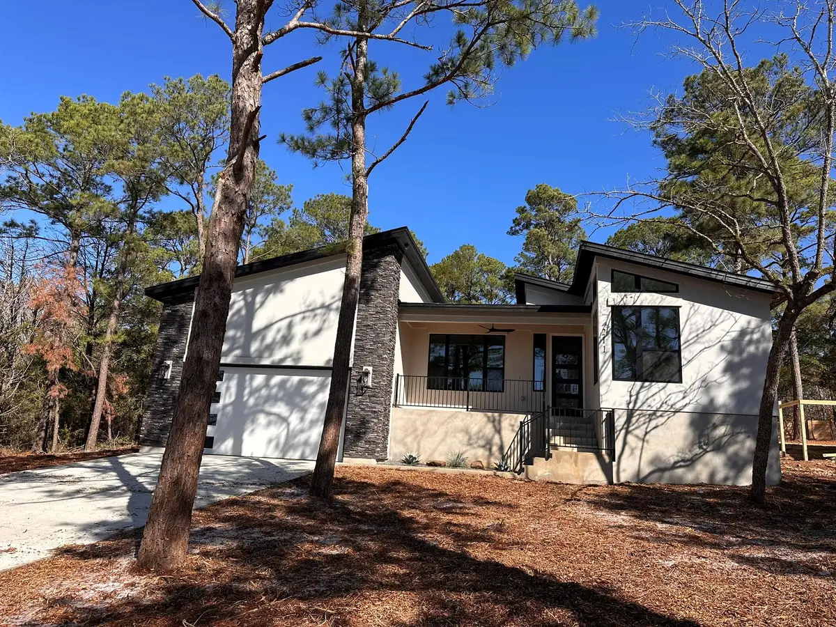 211 Helemano Dr, Bastrop, TX 78602 - #1