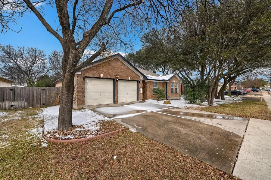 1911 Coachlamp Dr, Cedar Park, TX 78613 - Image #3