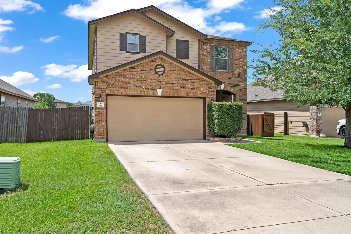 351 New Bridge Dr, Kyle, TX 78640 - #1