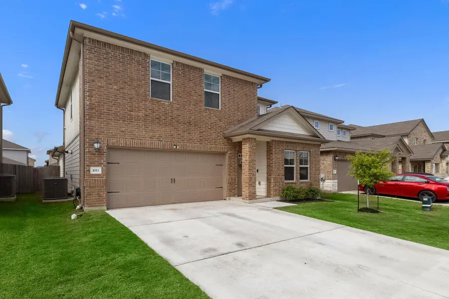 1011 Round Bale Rd, Hutto, TX 78634 - #2