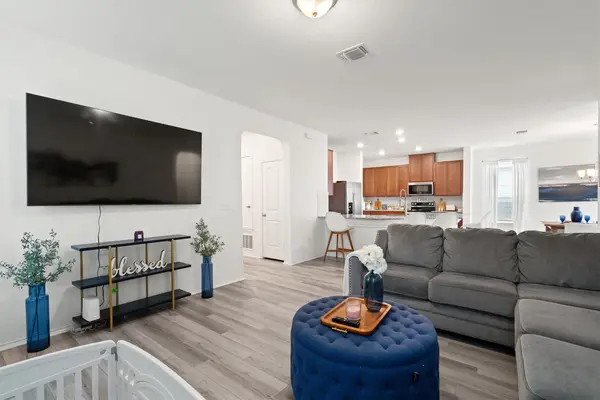 2008 Prickly Pear Dr, Bastrop, TX 78602